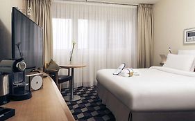 Hotel Mercure Paris La Défense  4*